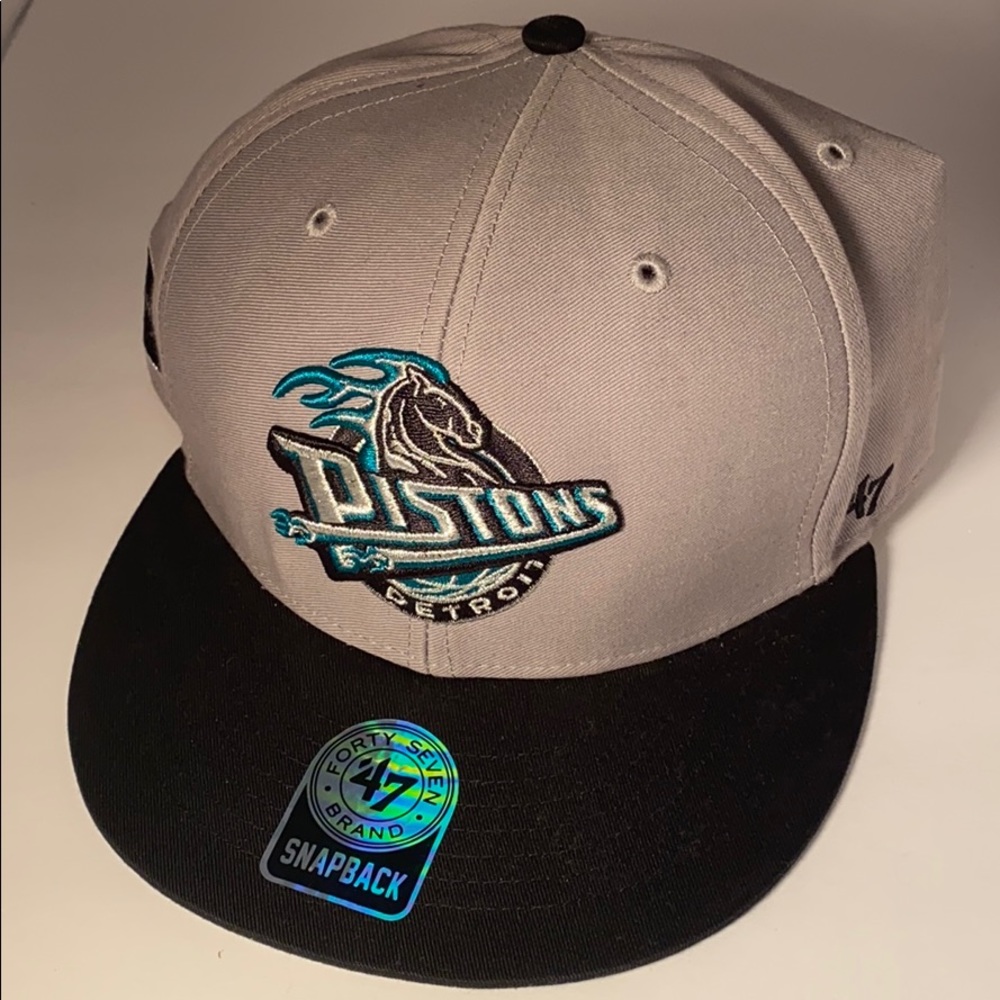 Pistons snapback